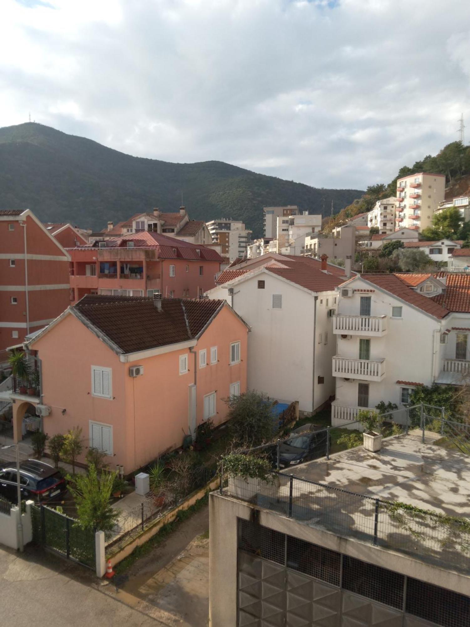 Flat Una Budva Exterior photo